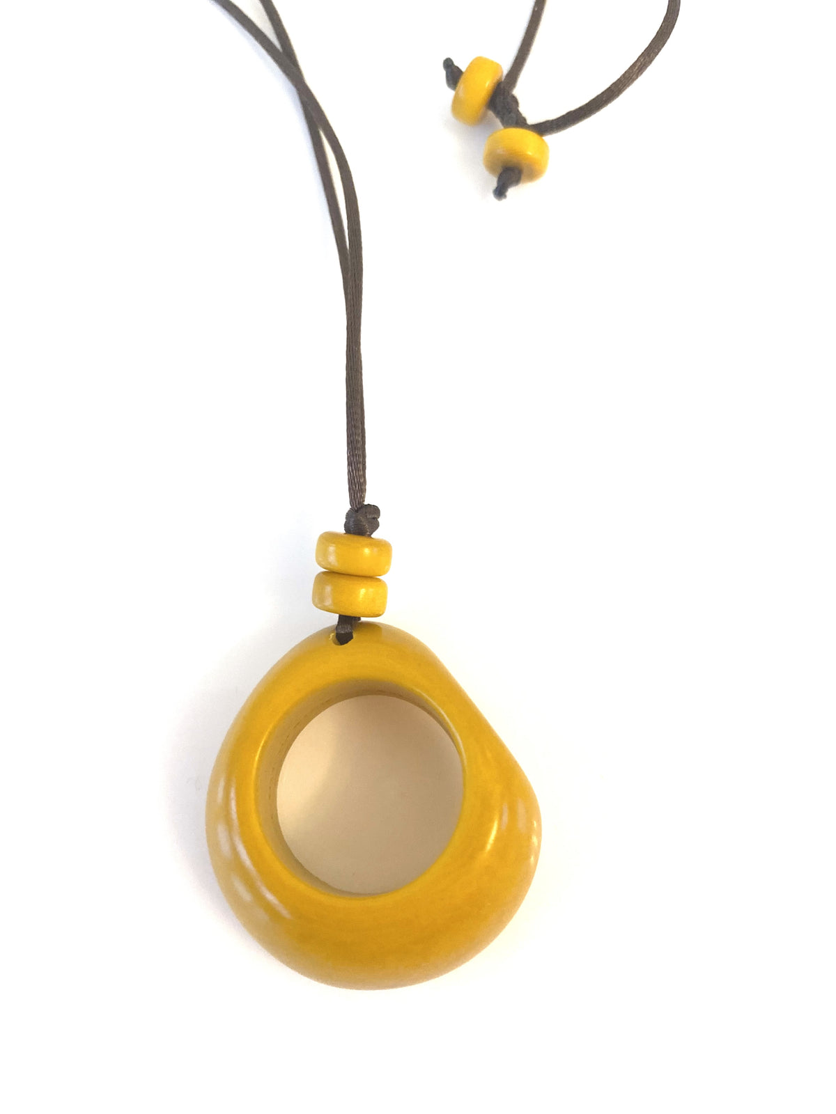 Donut pendant necklace - Mustard