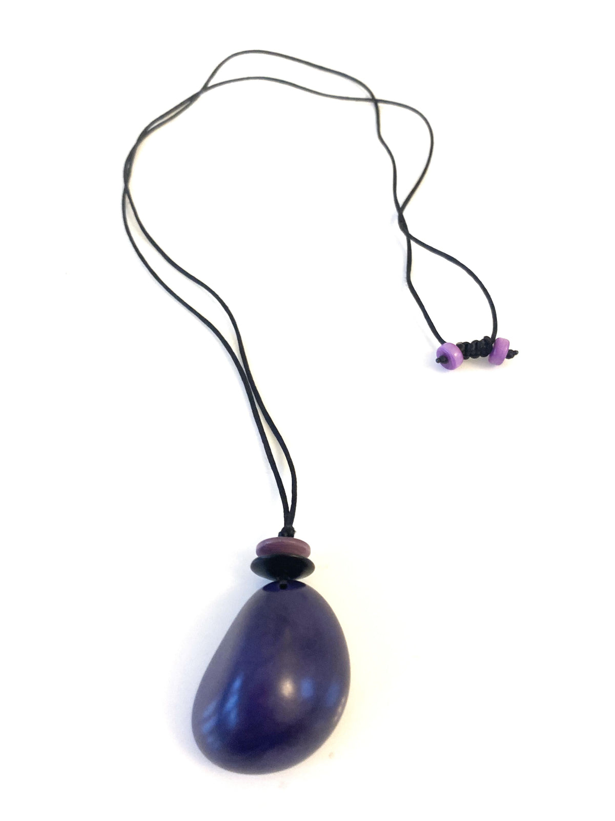 Media Tagua pendant necklace - Purple