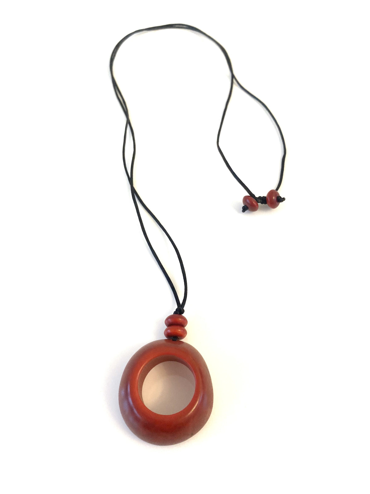 Donut pendant necklace - Red