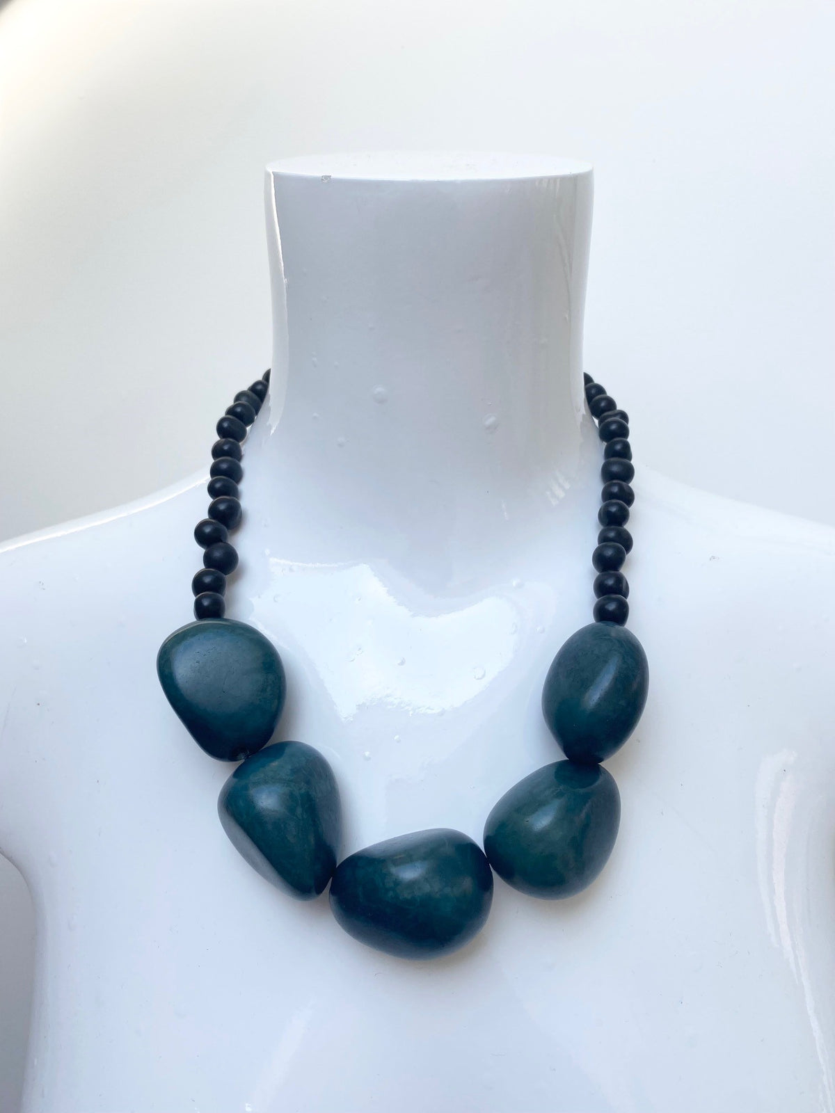 Tagua necklace x 5 - Navy